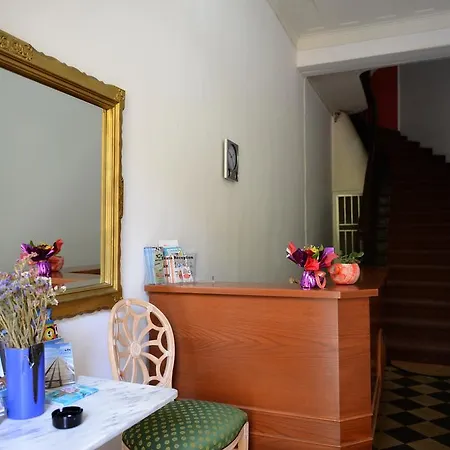 Erato Suites アパート *
